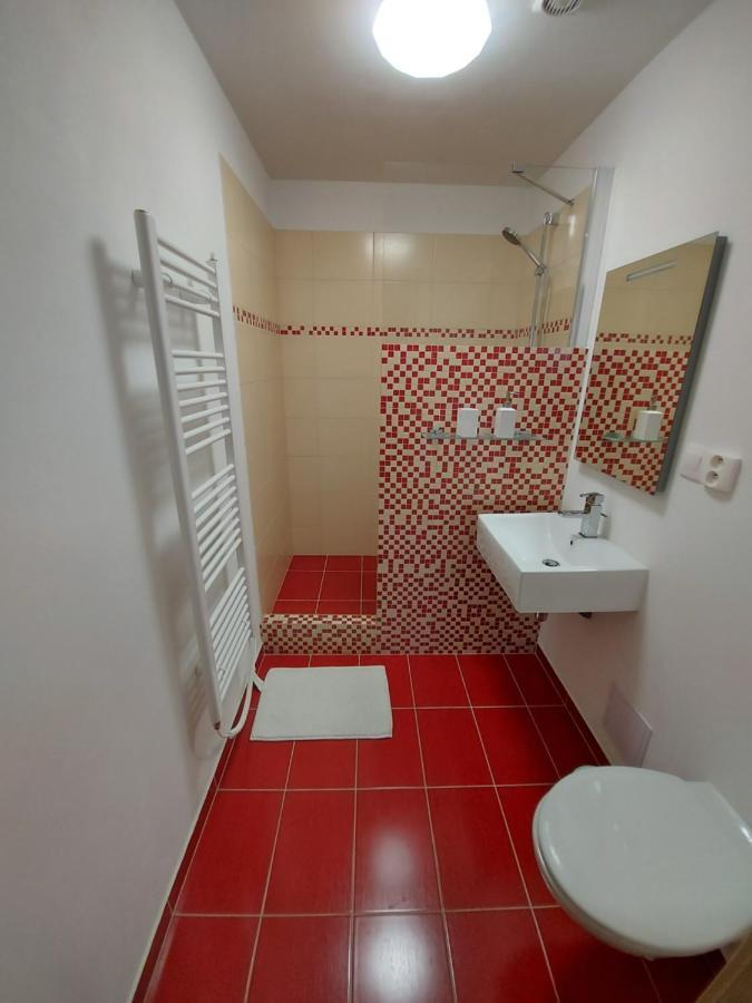 The Meetinka Apartments 예세니크 외부 사진